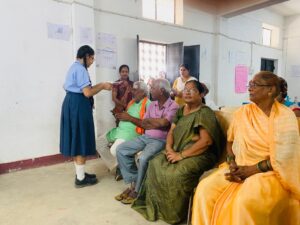 IMG-20231006-WA0089-300x225 स्वामी आत्मानंद जयंती के अवसर पर बुजुर्गो का हुआ सम्मान लिया आशीर्वाद..   * स्वामी आत्मानंद विद्यालय पोड़ी में हुआ आयोजन..