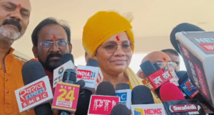 Screenshot_20231027-220801-300x162 शासकीय कार्यालय के परिसर में हो रहे हैं कांग्रेस के कार्यक्रम को लेकर केंद्रीय राज्य मंत्री रेणुका सिंह ने प्रशासन और कांग्रेस को लिया आड़े हाथ लेते हुए कहा यह प्रशासनिक आतंकवाद है जो रेणुका सिंह को नोटिस देते है