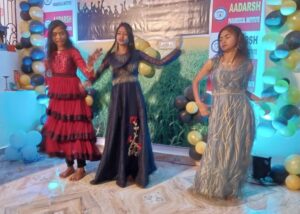 IMG-20231108-WA0118-768x548-1-300x214 फ्रेशर पार्टी में सांस्कृतिक कार्यक्रमों की रंगारंग प्रस्तुति