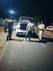 IMG-20240504-WA0000-225x300 केंद्रीय बलों और कोरिया पुलिस की MCP में बरामद हुआ लगभग 6 लाख का नगदी और सोना, फ्लाइंग स्क्वाड टीम को किया सुपुर्द*