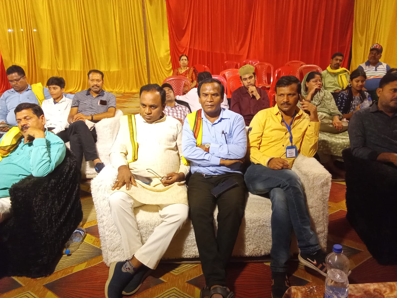 IMG-20240612-WA0002 गोंडवाना गणतंत्र पार्टी जल जंगल और जमीन के लड़ाई के साथ-साथ भाईचारा एक दूसरे से मिलजुल कर रहने का संदेश दिया।