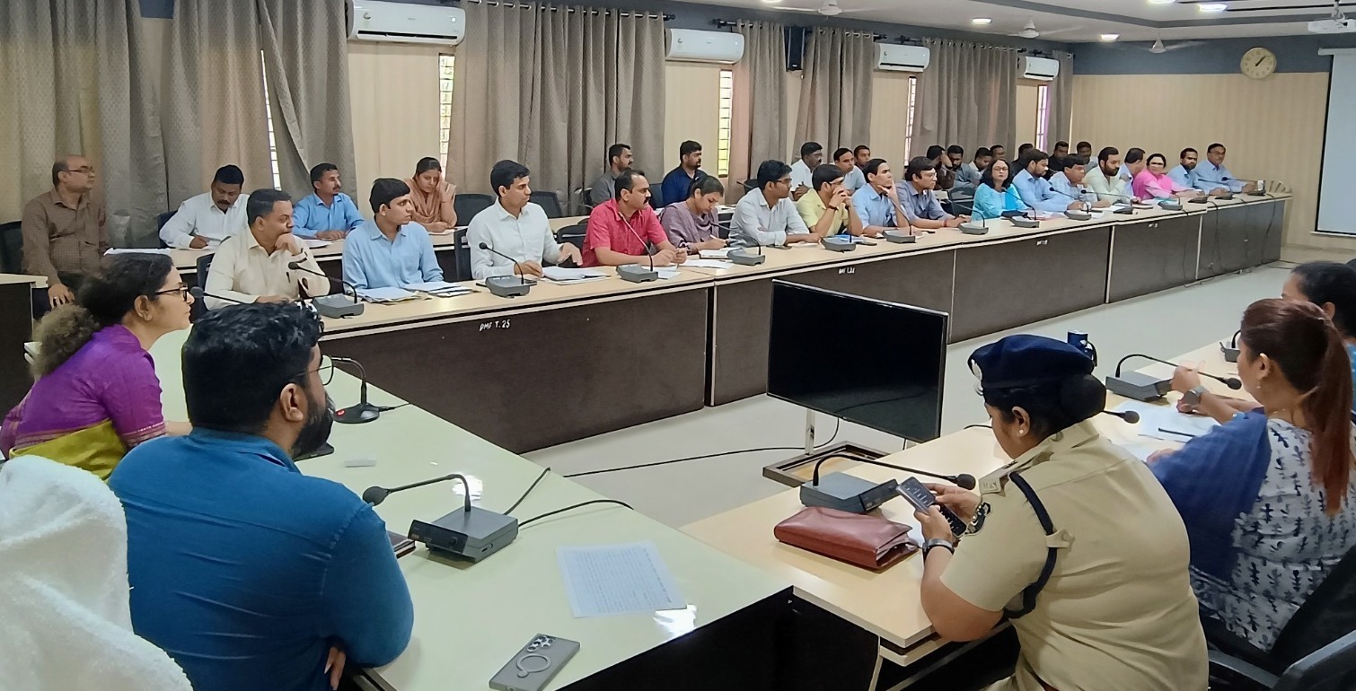 IMG-20240805-WA0005 कोरिया जिले की 19वीं कलेक्टर श्रीमती चंदन संजय त्रिपाठी ने संभाला पदभार।