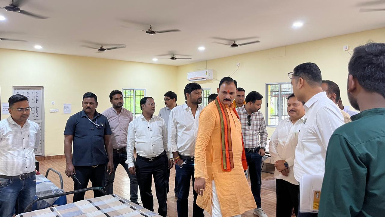 IMG-20240924-WA0004 स्वास्थ्य मंत्री श्री श्याम बिहारी जायसवाल ने किया महर्षि चरक सदन का लोकार्पण।