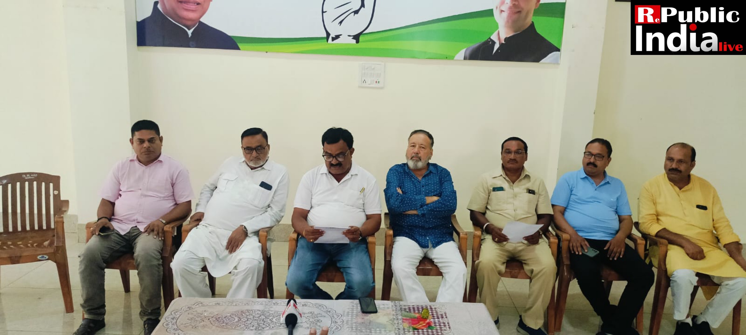 Picsart_24-09-02_16-50-10-282 महिलाओं के लिए असुरक्षित होता जा रहा प्रदेश, बेटी बचाओ बेटी पढ़ाओ का नारा भाजपा सरकार में खोखला साबित हो रहा है।