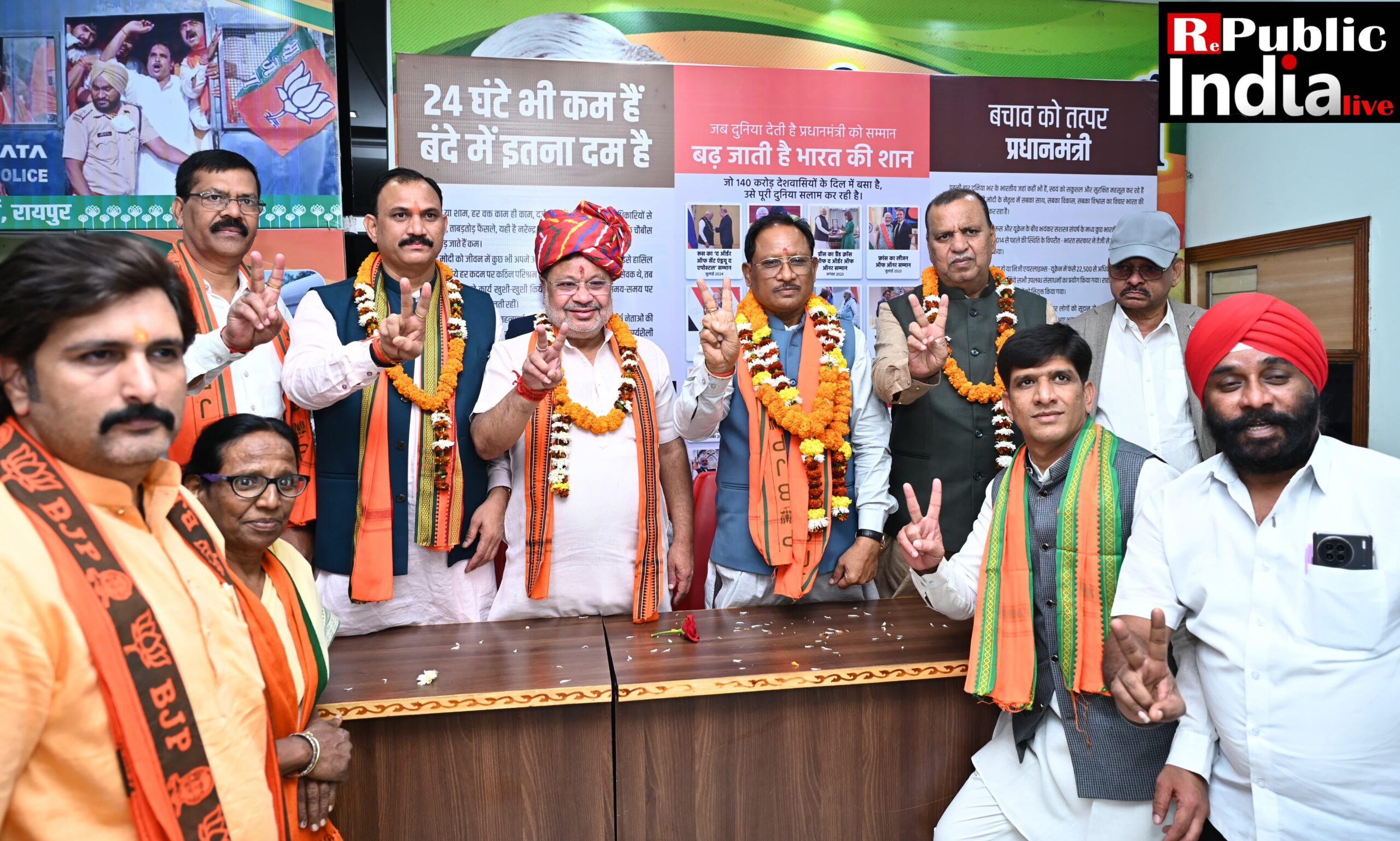 Picsart_24-11-23_23-37-43-796-scaled दक्षिण विधानसभा की जनता ने बताया विष्णु का सुशासन ही उनकी पहली पसंद - श्यामबिहारी जायसवाल।