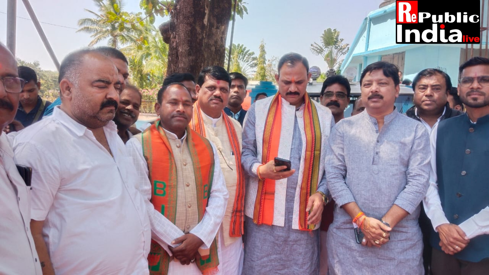 Picsart_25-03-08_16-58-07-182 चिरमिरी नगर पालिक निगम में निर्विरोध संतोष सिंह चुने गए स्पीकर।