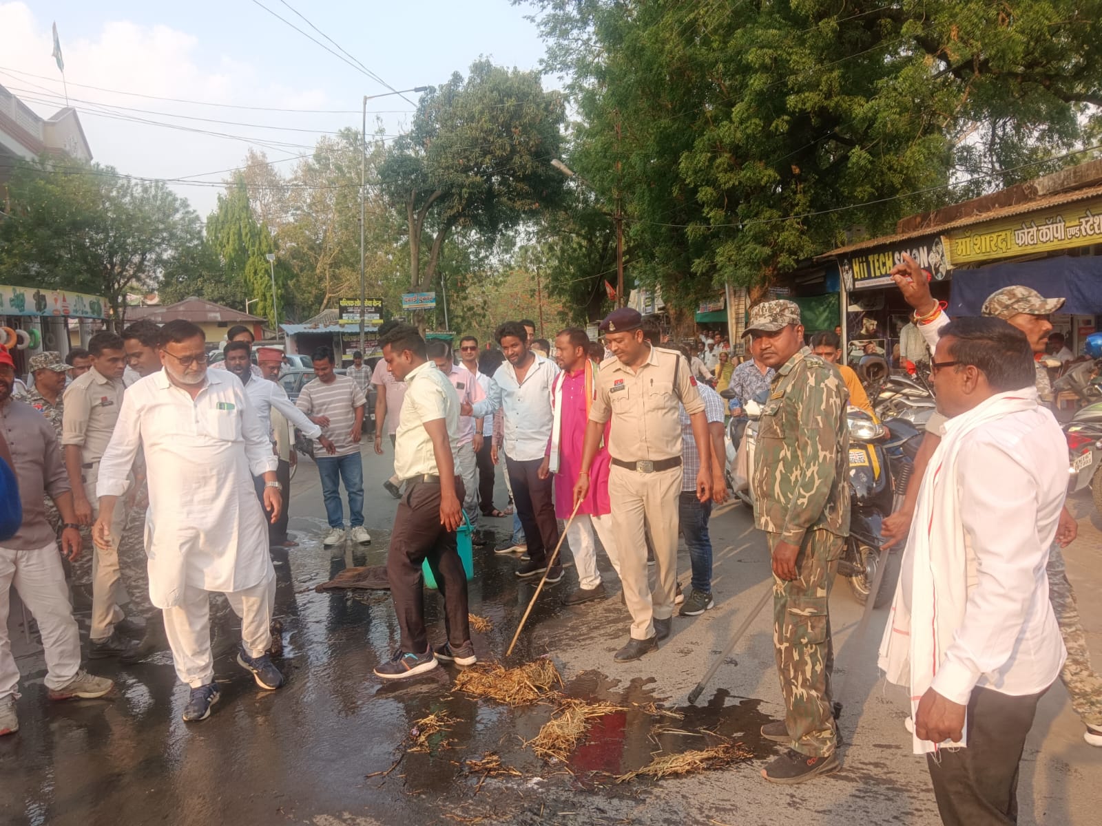 IMG-20250408-WA0013 दुष्कर्म व हत्या मामले में कांग्रेस प्रदर्शन, मुख्यमंत्री का पुतला दहन कर जताया आक्रोश।