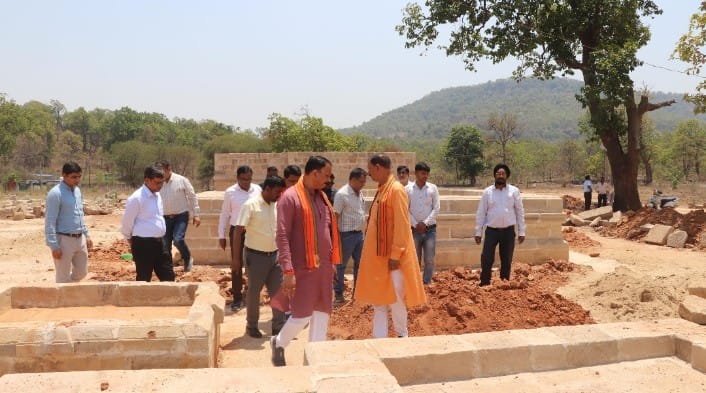 IMG-20250425-WA0011 डीएवी स्कूल के छोटे बच्चे अगले शिक्षा सत्र से होगे सिफ़्ट, गोदरीपारा विवेकानंद भवन के समीप एसई सीएल भवन में संचालित होंगी चार कक्षाएं।