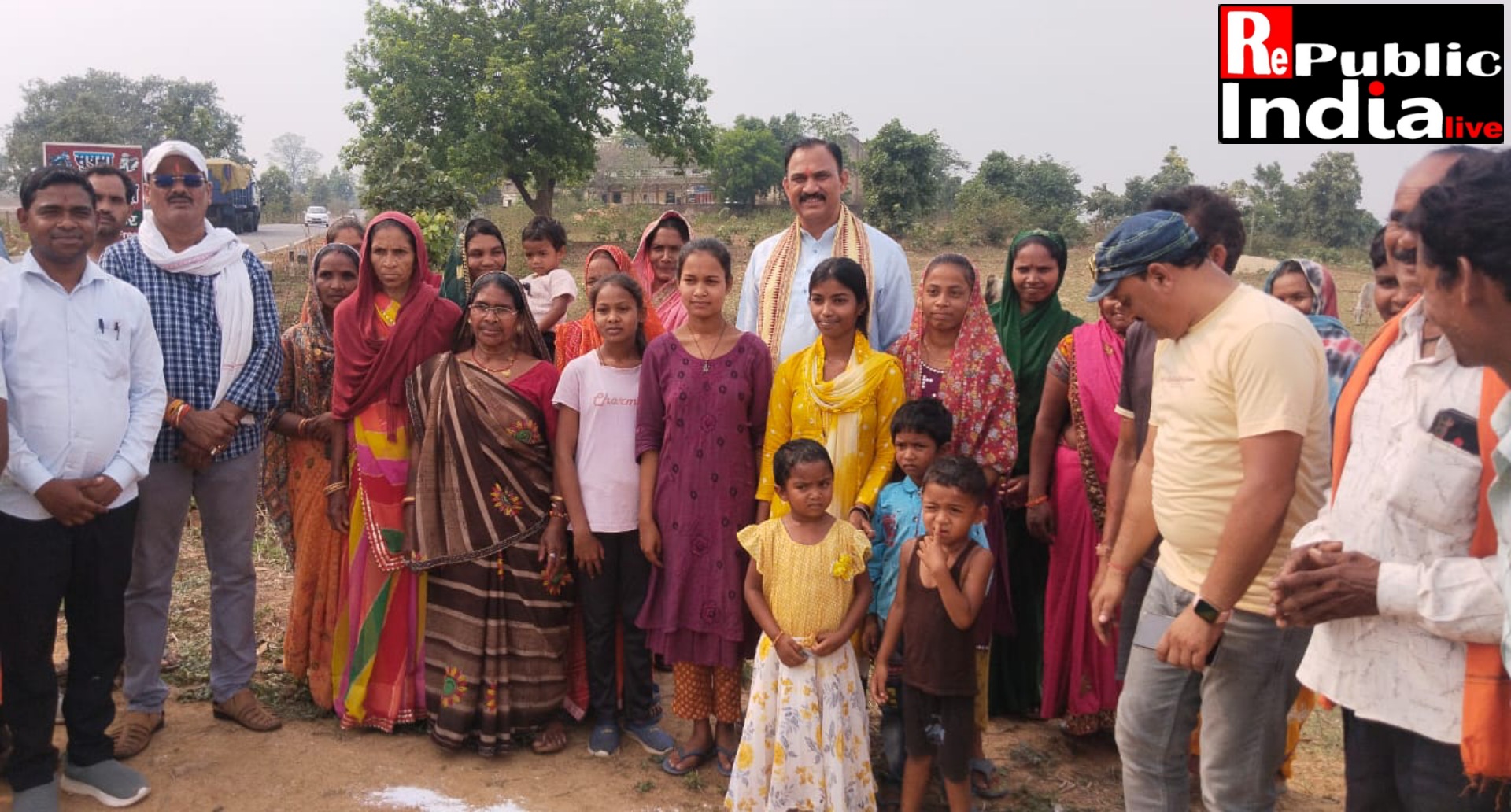 Picsart_25-05-27_22-39-05-968 विधानसभा में किए वायदों का प्रतिफल है गौरव पथ निर्माण - श्याम बिहारी जायसवाल।