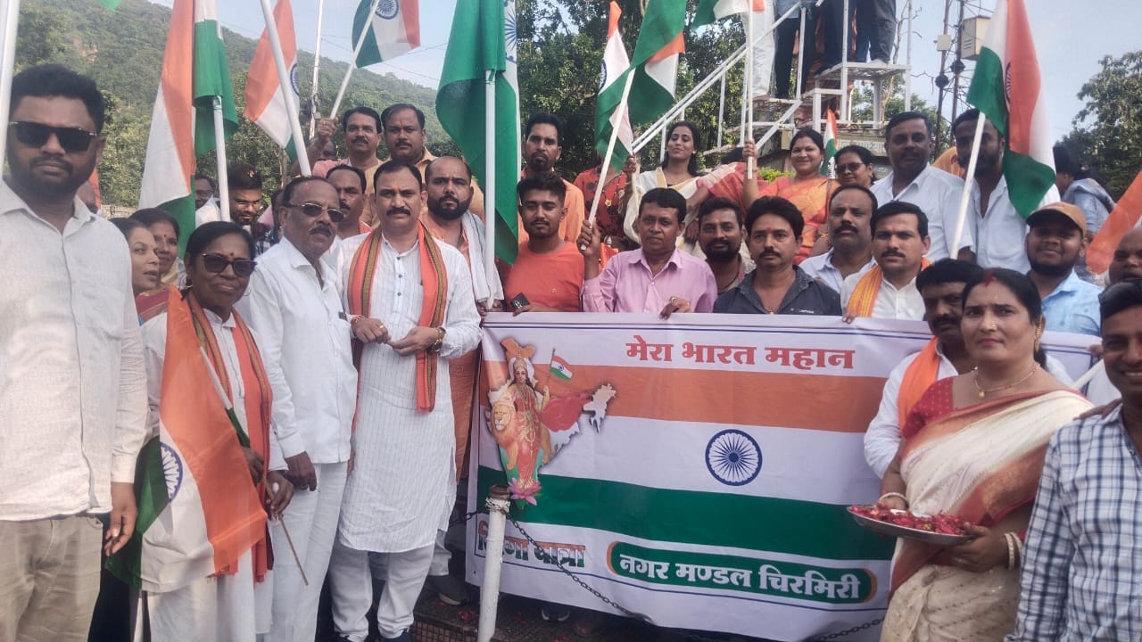 IMG-20250812-WA0001 भव्य तिरंगा यात्रा के आयोजन की शुरुआत खड़गवां से और समापन चिरमिरी में, स्वास्थ्य मंत्री हुए शामिल।