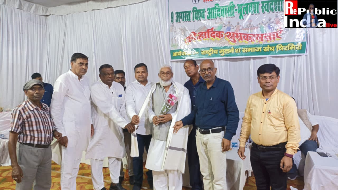 IMG-20250812-WA0009 बच्चे जो कि 10 वीं एवं 12 वीं 80 प्रतिशत से अधिक अंक प्राप्त किए थे उन्हें प्रशस्ति पत्र एवं मेडल देकर सम्मानित किया गया।