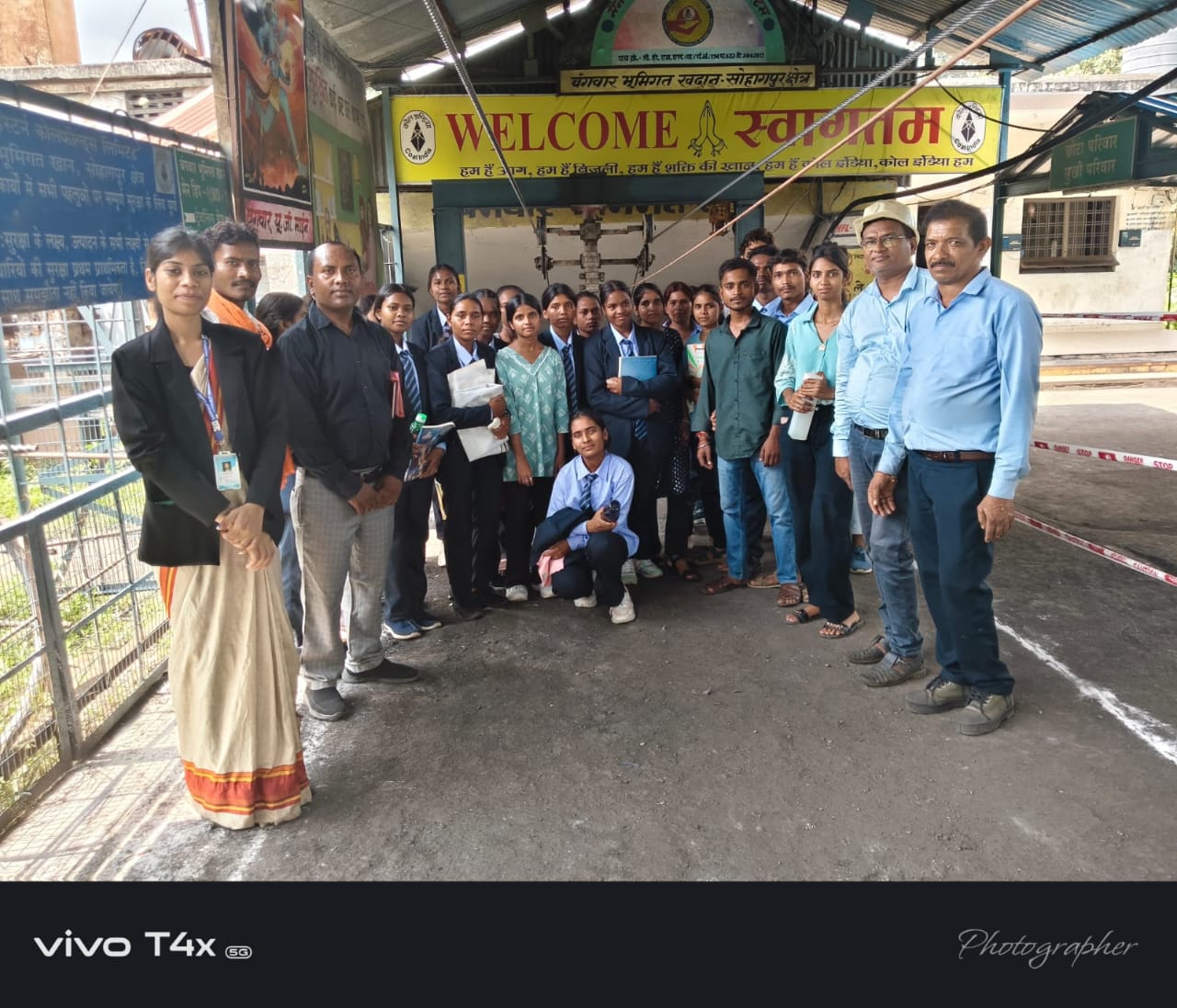 IMG-20250830-WA0000 संकल्प महाविद्यालय के विद्यार्थियों का बंगवार अंडरग्राउंड माइंस (एसईसीएल, सोहागपुर) में सफल औद्योगिक भ्रमण।