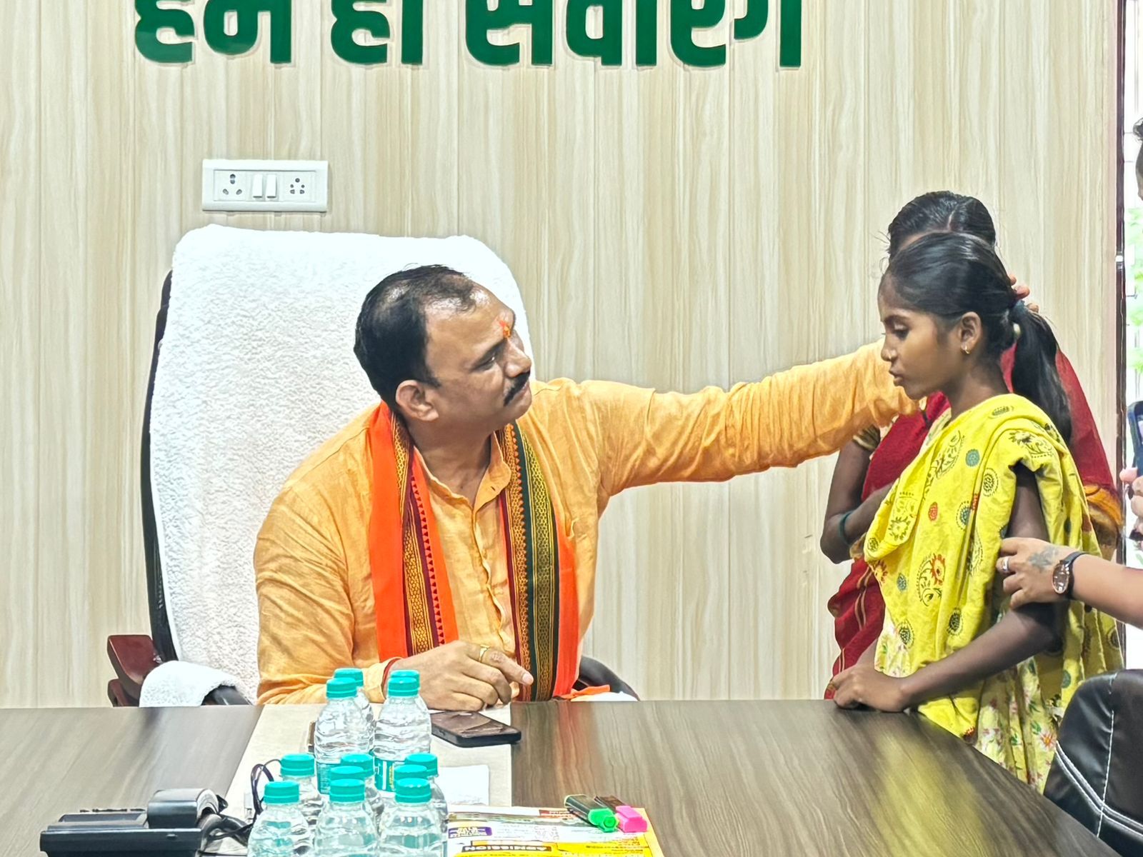 IMG-20250902-WA0001 पापा, मैं ठीक हो जाऊंगी ना?” – दिल की बीमारी से जूझ रही मासूम शांभवी गुरला का सवाल।