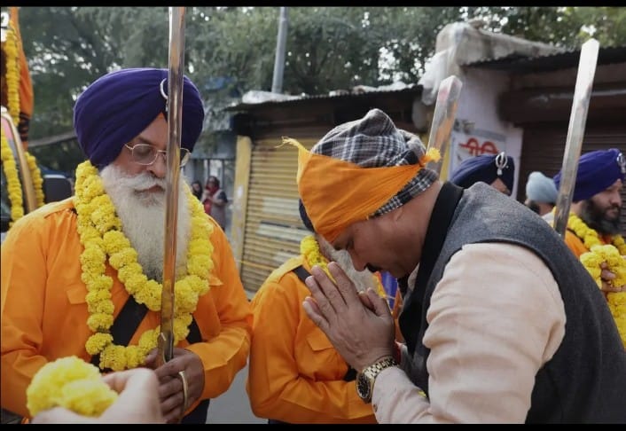 IMG-20260102-WA0044 चिरमिरी में पावन नगर कीर्तन का भव्य आयोजन, स्वास्थ्य मंत्री श्याम बिहारी जायसवाल हुए शामिल।