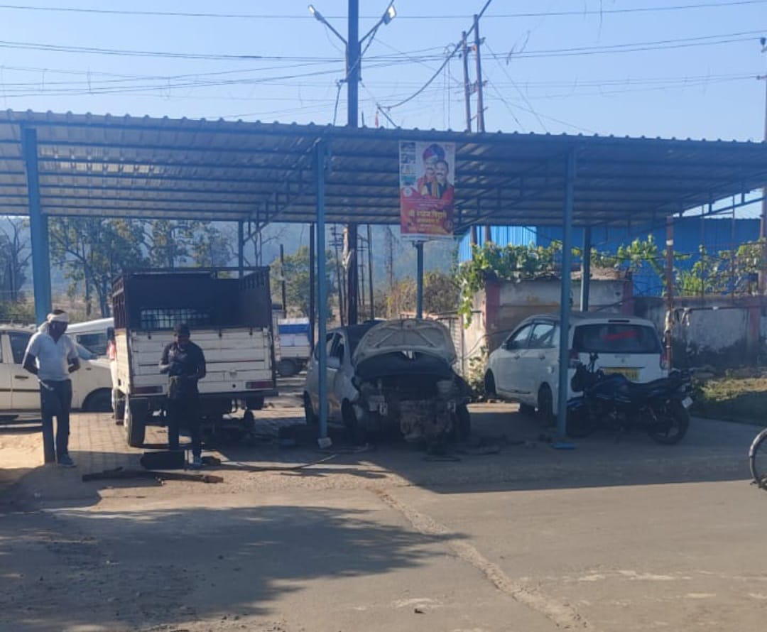 IMG-20260114-WA0000 क्या नगर पालिक निगम चिरमिरी अपना निर्माण कार्य का देखरेख नहीं कर पा रहा ?