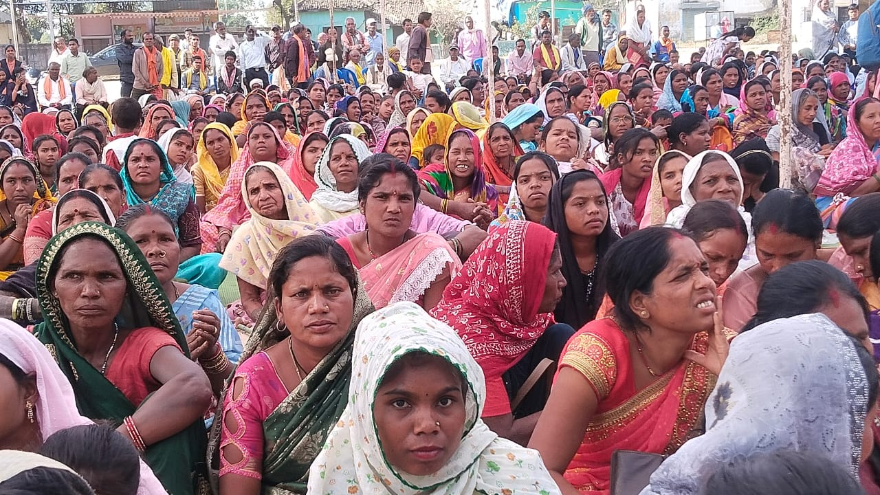 IMG-20260211-WA0005 खड़गवां जनपद ग्राउंड में मितानिन सम्मेलन संपन्न, स्वास्थ्य मंत्री श्याम बिहारी जायसवाल ने किया शुभारंभ।