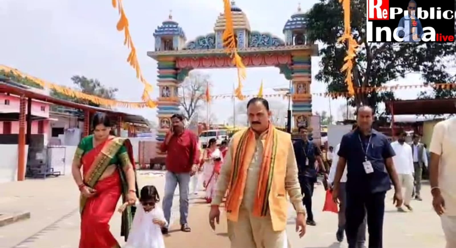 IMG-20260324-WA0030 चैत रामनवमी पर मां महामाया मंदिर में उमड़ा आस्था का सैलाब,*स्वास्थ्य मंत्री श्यामबिहारी जायसवाल ने किए दर्शन ।