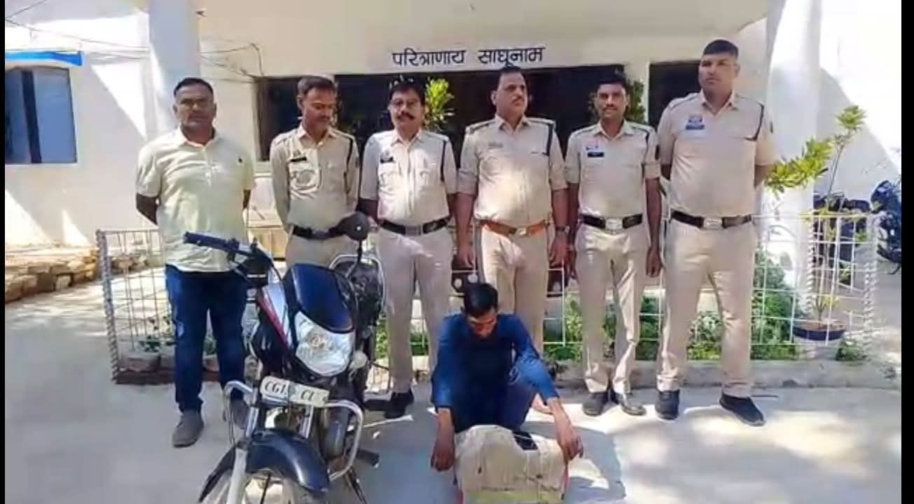 IMG-20260410-WA0018 पटना पुलिस का बड़ा एक्शन: 3360 नशीली कैप्सूल के साथ आरोपी गिरफ्तार, ₹1.20 लाख का मशरूका जप्त ।