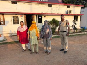 IMG-20260415-WA0007-2-300x225 मोबाइल विवाद बना मौत की वजह: पत्नी-बेटी ने मिलकर की हत्या, 3 गिरफ्तार