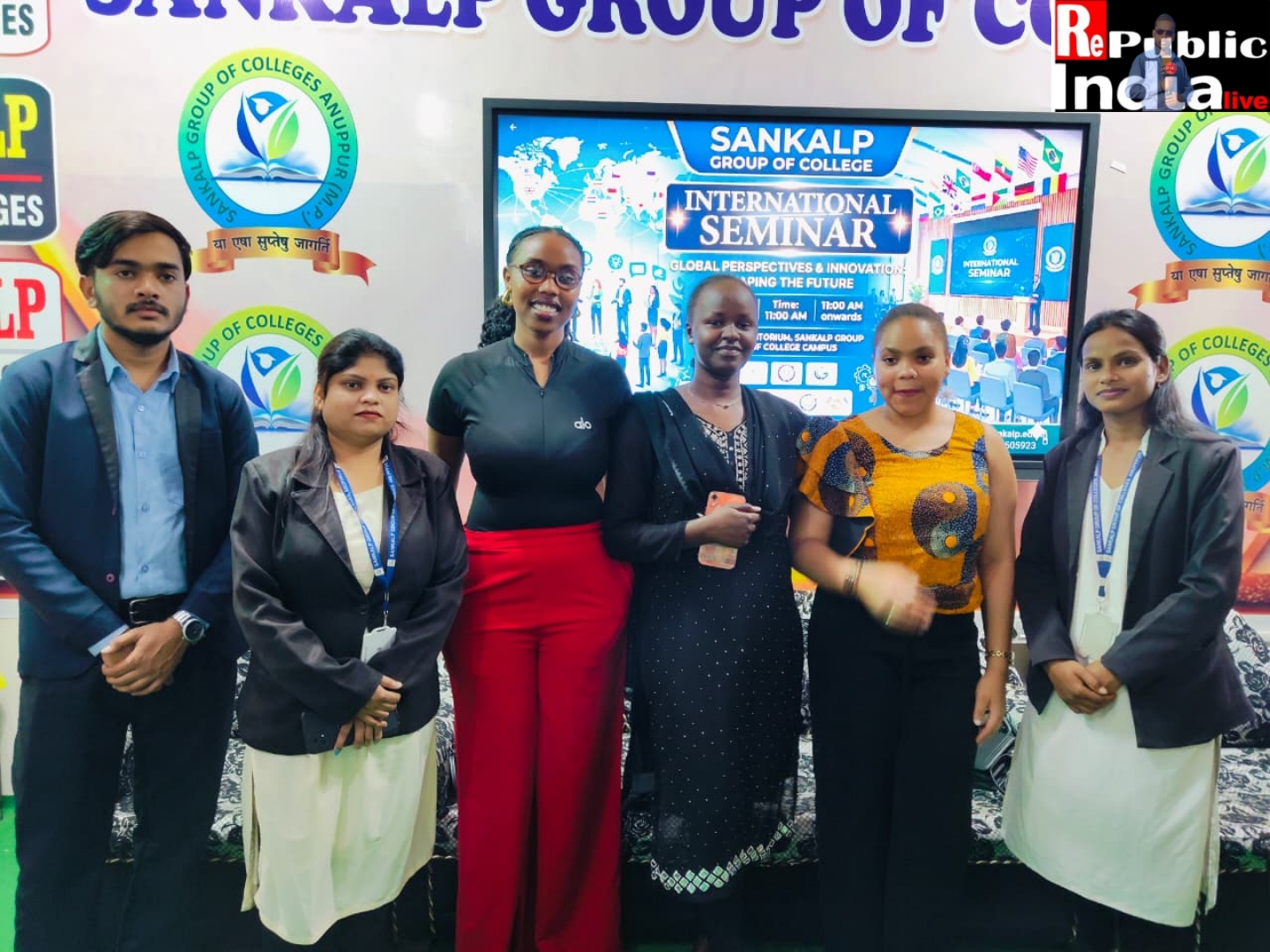 Picsart_26-04-15_22-12-40-846 संकल्प ग्रुप ऑफ कॉलेज अनूपपुर में अंतरराष्ट्रीय सेमिनार: वैश्विक दृष्टिकोण और नवाचार पर हुई सार्थक चर्चा ।