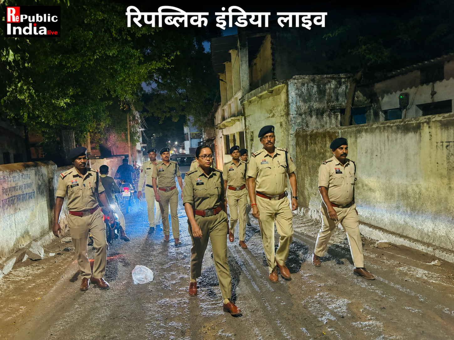 file_00000000ab7471fa92f3267cc9a67458-1 सड़क पर 'कप्तान': चिरमिरी की फिजा में दिखा SP रत्ना सिंह का सख्त रुख, रात की पेट्रोलिंग से अपराधियों में खौफ।