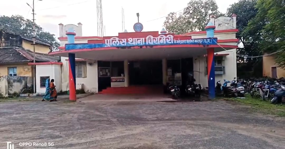 IMG-20260716-WA0026 अवैध महुआ शराब के खिलाफ चिरमिरी पुलिस की लगातार कार्रवाई, 10 दिनों में 8 आरोपी गिरफ्तार, 32 लीटर महुआ शराब बरामद।