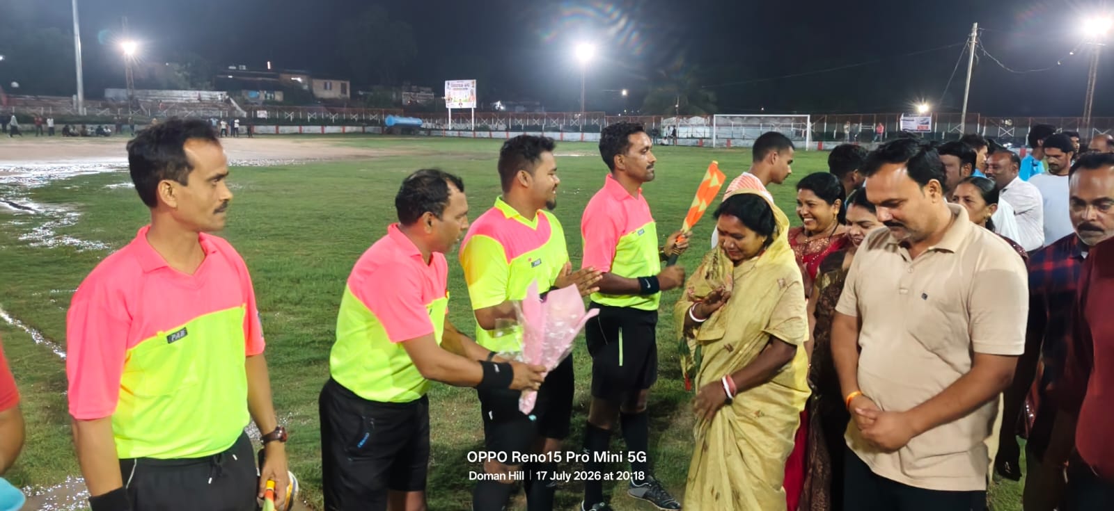 IMG-20260718-WA0015 अंतर जिला विधायक कप रात्रिकालीन फुटबॉल प्रतियोगिता में रोमांच चरम पर, 17 टीमों के बीच खिताबी जंग।