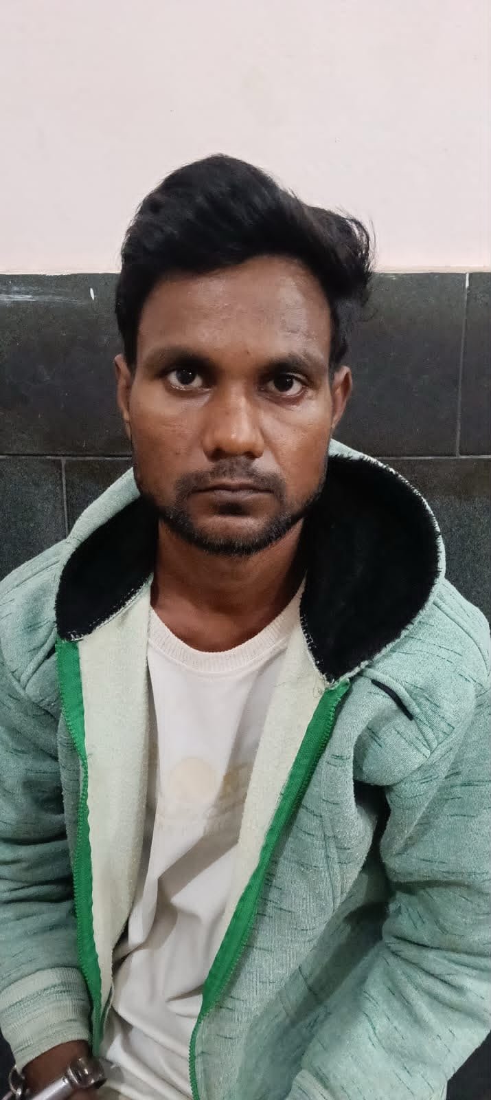 IMG-20260802-WA0001 चिरमिरी पुलिस की बड़ी कार्रवाई : नशीले इंजेक्शन के अवैध कारोबार का एक और आरोपी गिरफ्तार, न्यायिक अभिरक्षा में भेजा गया।